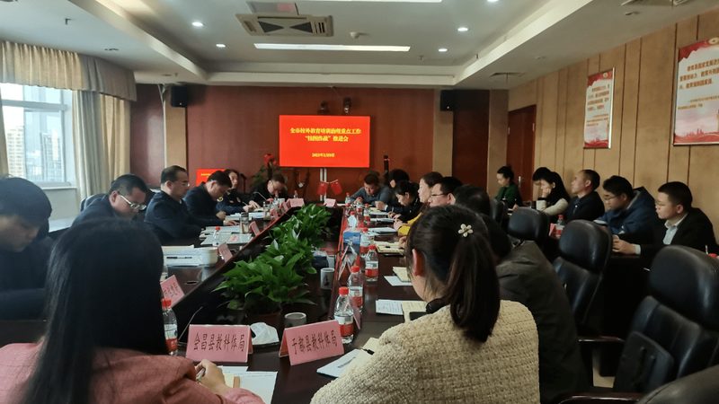 叉车培训实操教学：掌握安全操作，提升职场竞争力
